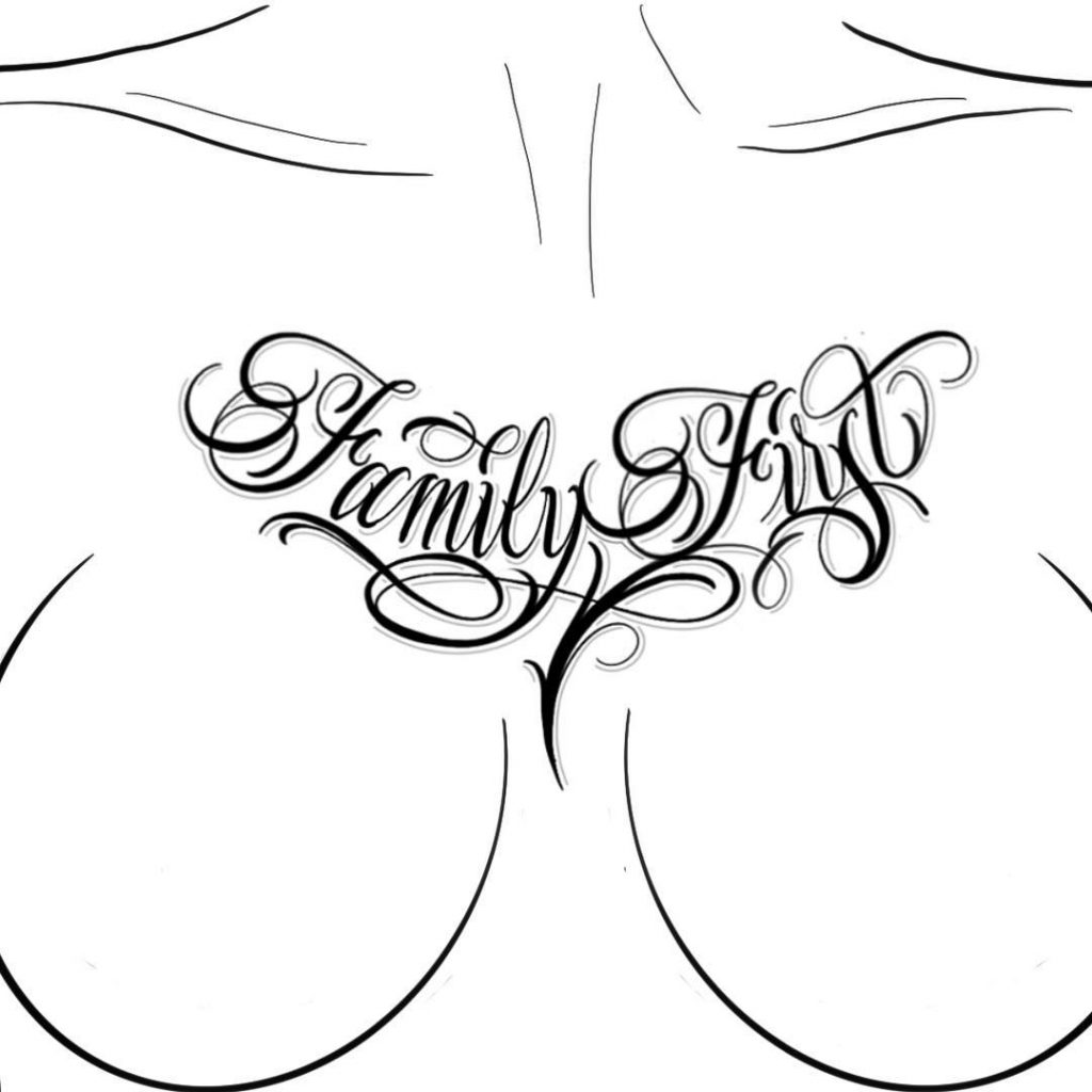 Calligraphie "Family First"