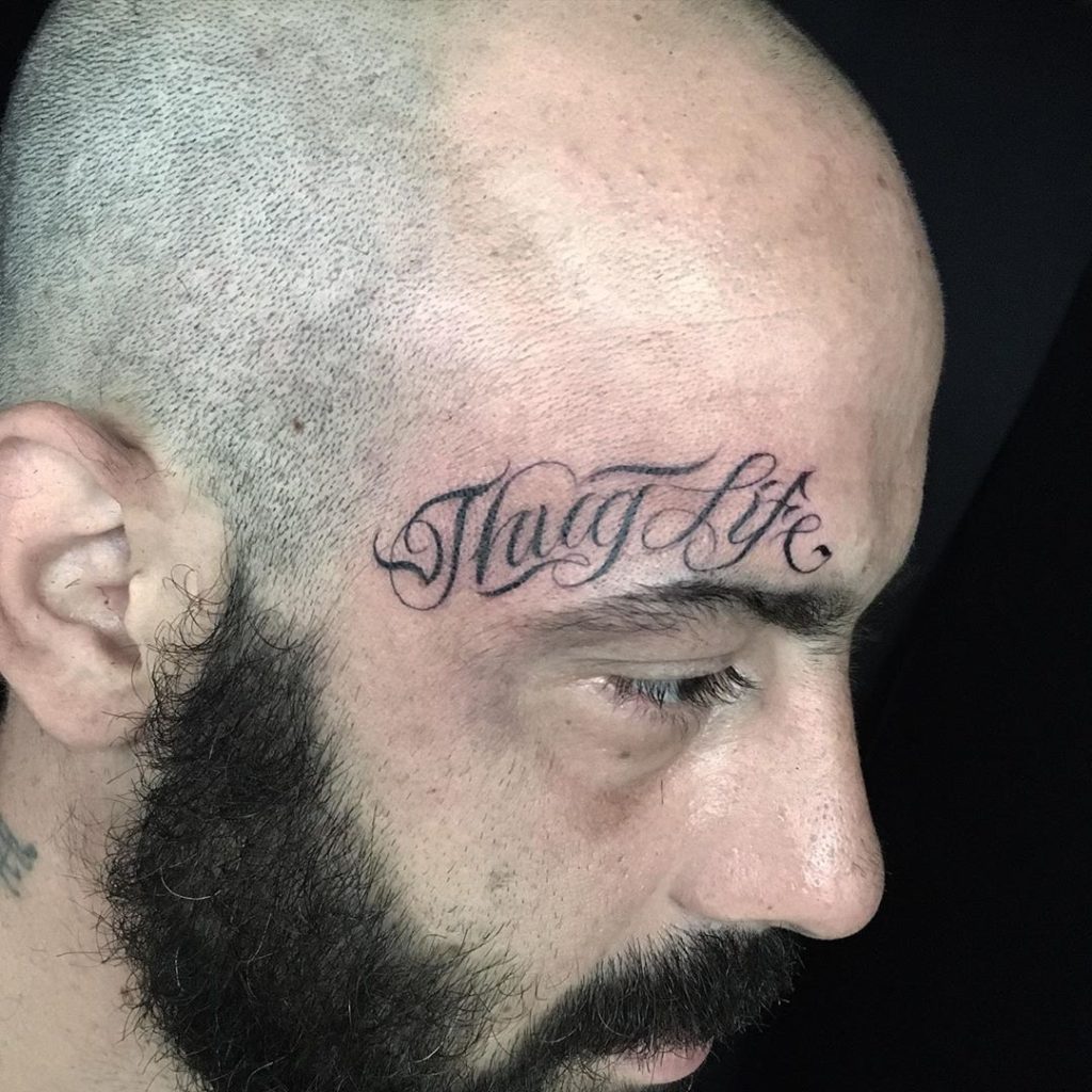 Tatouage Calligraphie « Thug Life »