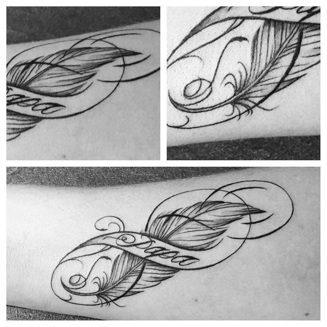 Tatouage Plume Papa Fond Noir Tattoo Tatouage Plume Papa Fond Noir Tattoo